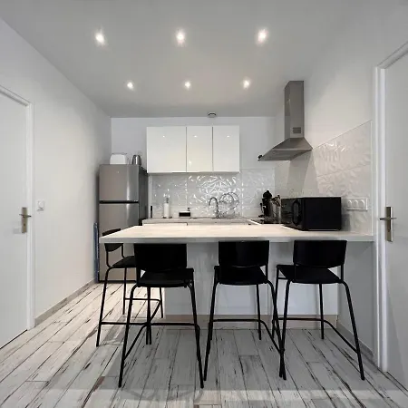 Elegant Au Centre-ville, Proche Plage, 2 Chambres, Wifi, Parking, Nespresso - Fr-1-239-811